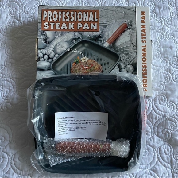 Professional Square Steak Pan - Picture 2 of 5